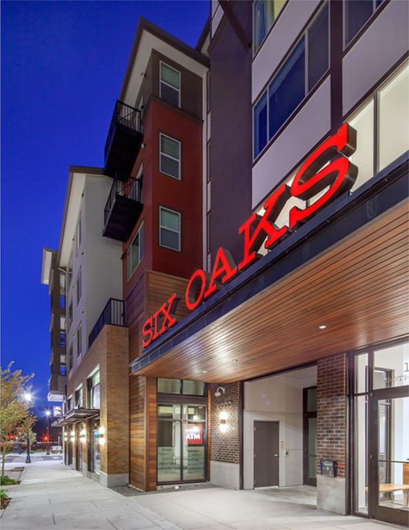 Bothell, high-end apartments for rent close to Cascadia College and UWB