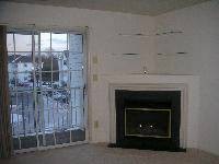 Edison 2 bedrooms 2 baths laundry room condo for rent