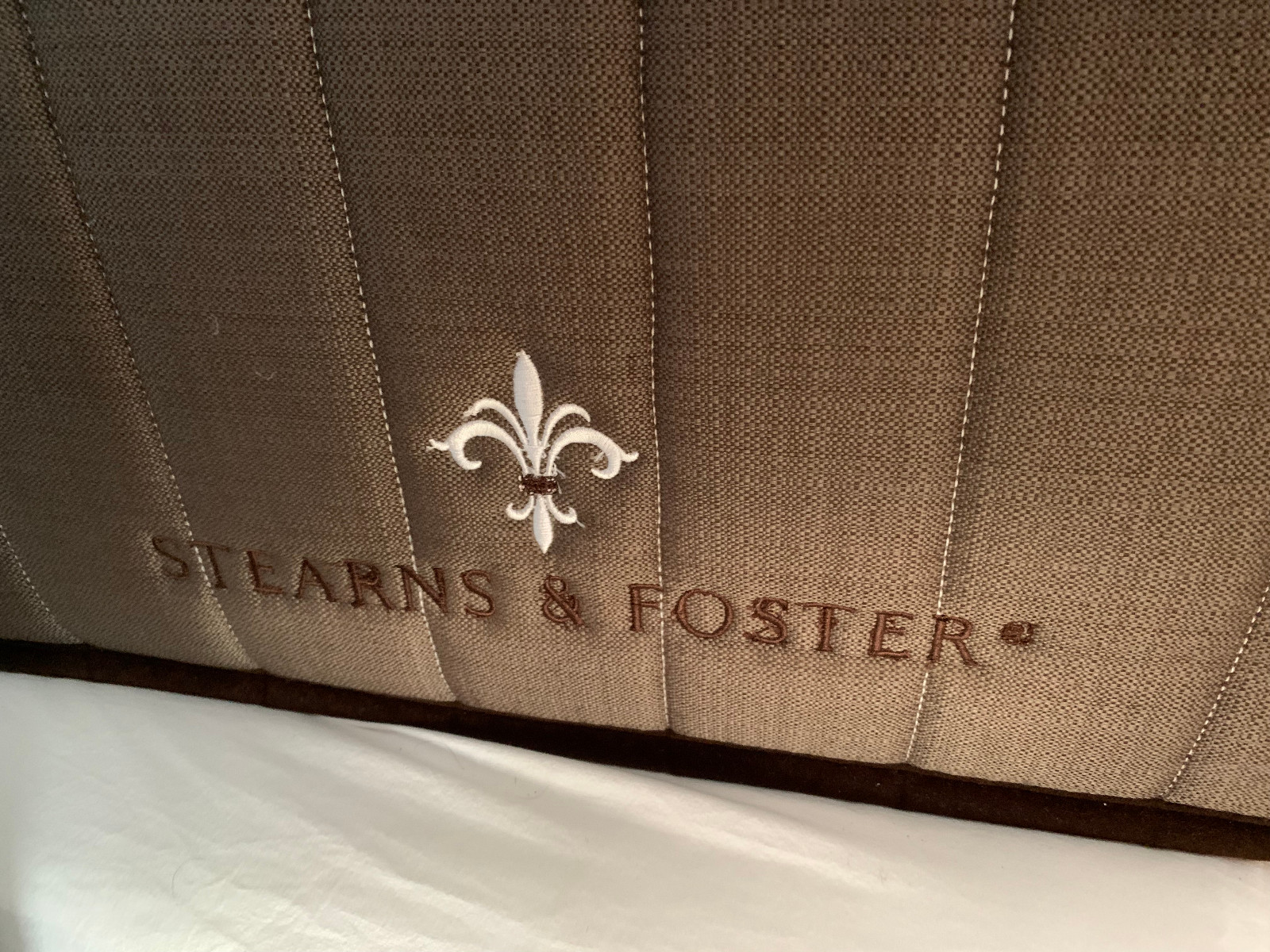 Second-hand stearns&foster light luxury mattress king size [light luxury bed] for sale
